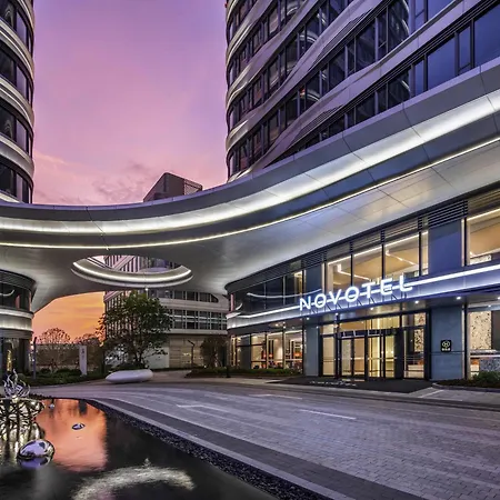 Novotel Shanghai Caohejing-2